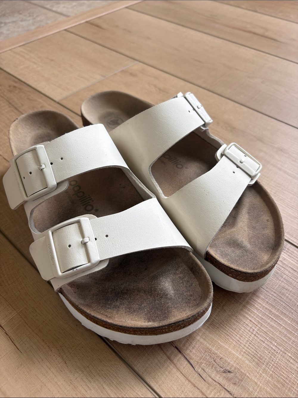 Birkenstock Papillio Arizona platform Sandals in Eggshell size 41